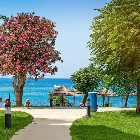 度假村 Nausicaa Beach 普罗塔拉斯