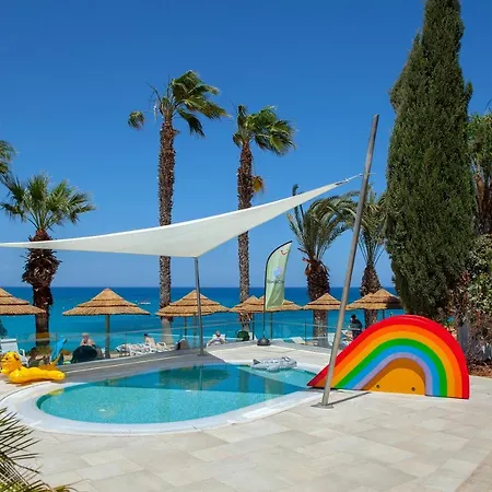 Üdülőközpont Nausicaa Beach 4*