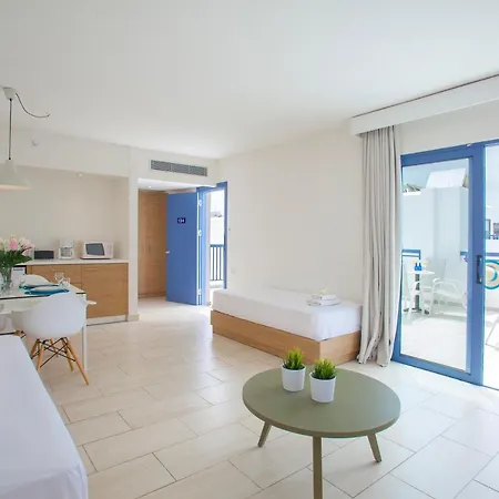 Nausicaa Beach Resort 4*