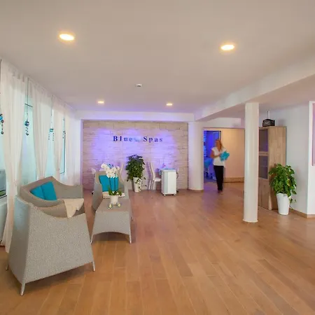 Nausicaa Beach Resort 4*