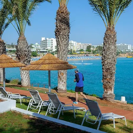 Nausicaa Beach 4* Protarász