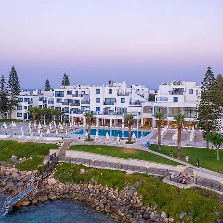 Resort Nausicaa Beach Protaras