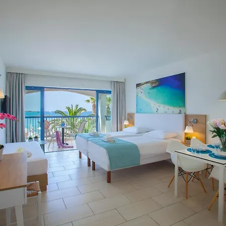 Nausicaa Beach Resort 4*